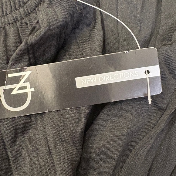 NWT New Directions Skirt Krinkled Pleated Flowy Black Elastic Waist Small - Picture 10 of 11